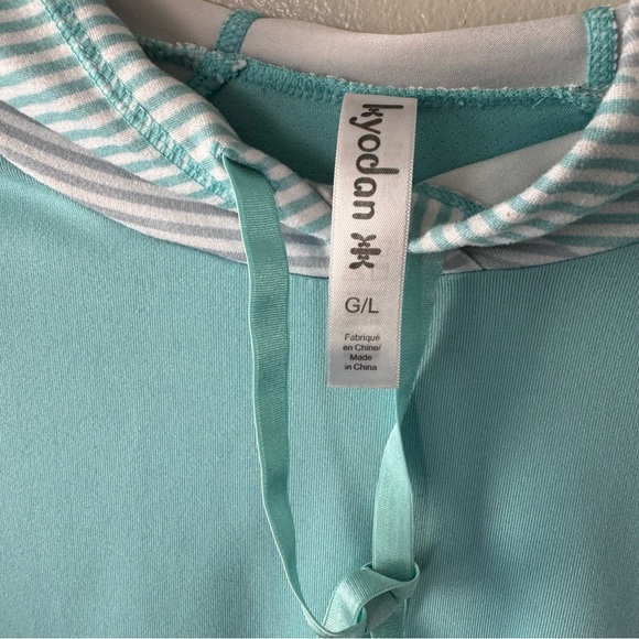 EUC, Woman’s Kyodan lightweight hoodie, Size L - Picture 5 of 5